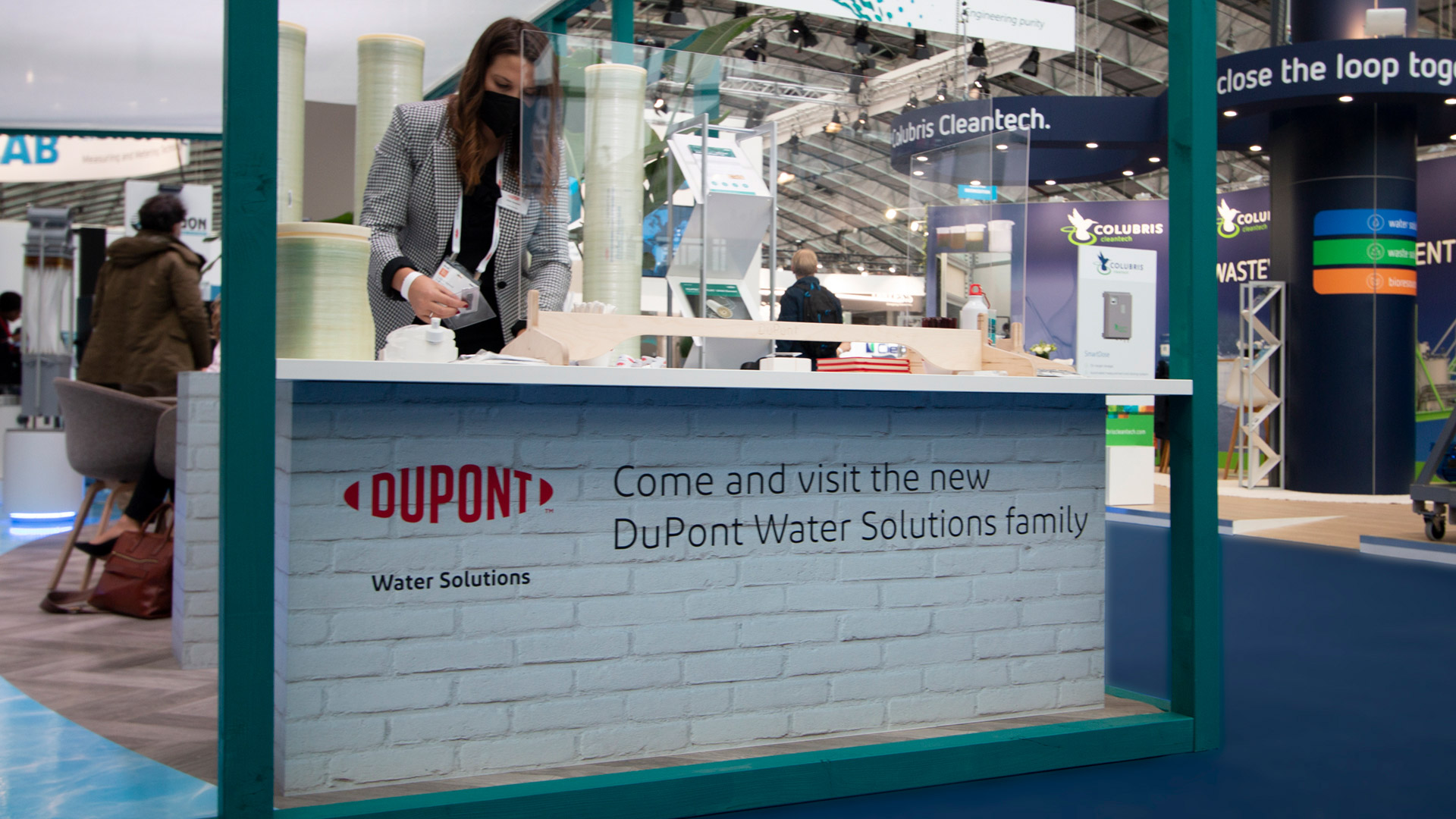 DuPont Aquatech Studio Gagarin